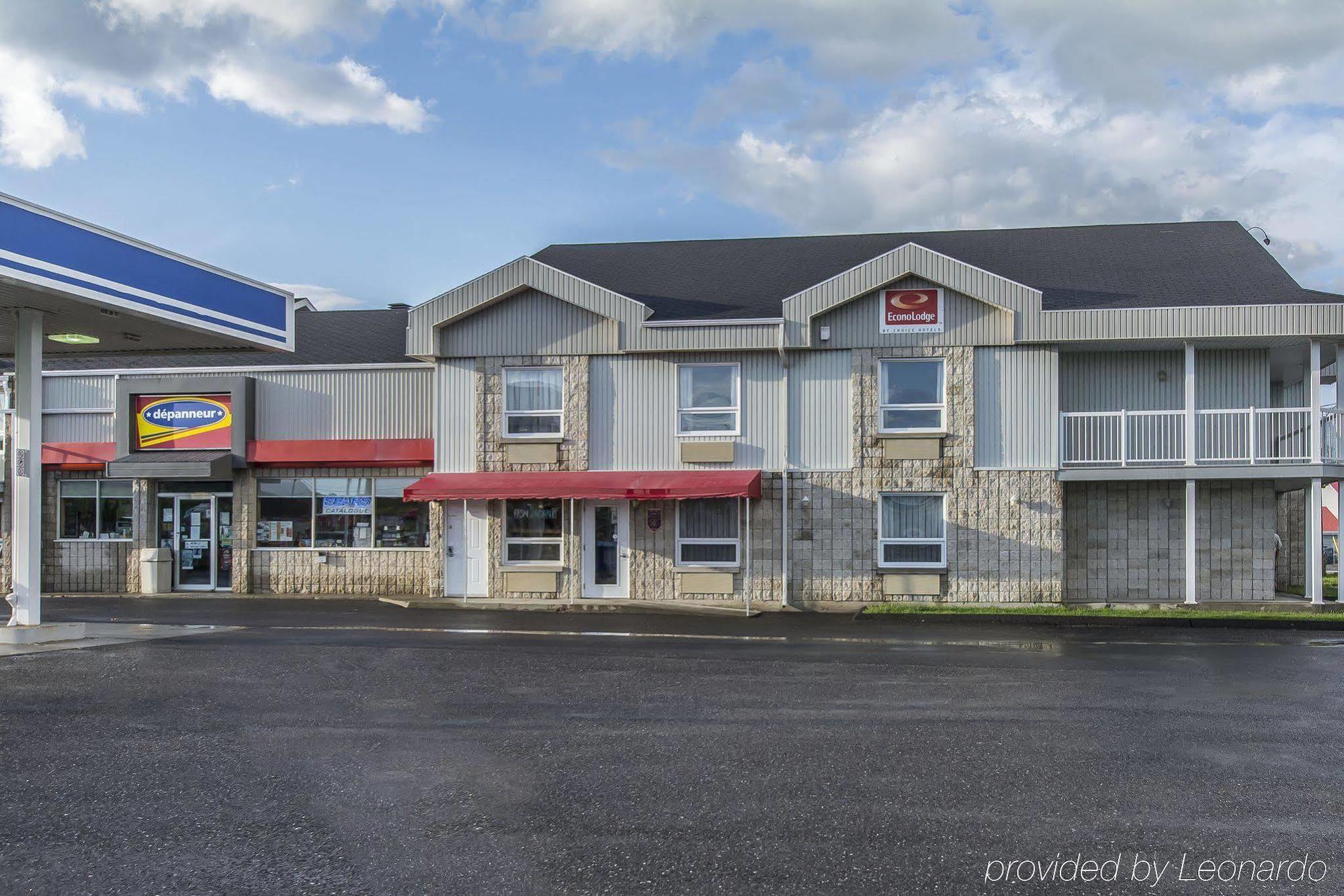 Econo Lodge Cabano Экстерьер фото